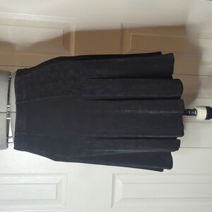 Medium swirly black skirt